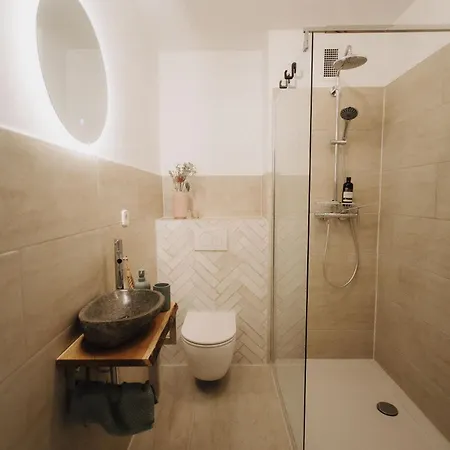 Apartment Zwischen Schlosspark&stadt - Zeit In Schloß Neuhaus