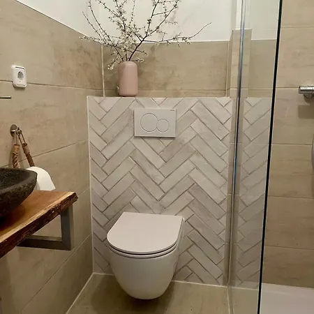Apartment Zwischen Schlosspark&stadt - Zeit In Schloß Neuhaus *
