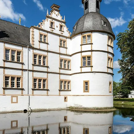 Apartment Zwischen Schlosspark&stadt - Zeit In Schloß Neuhaus